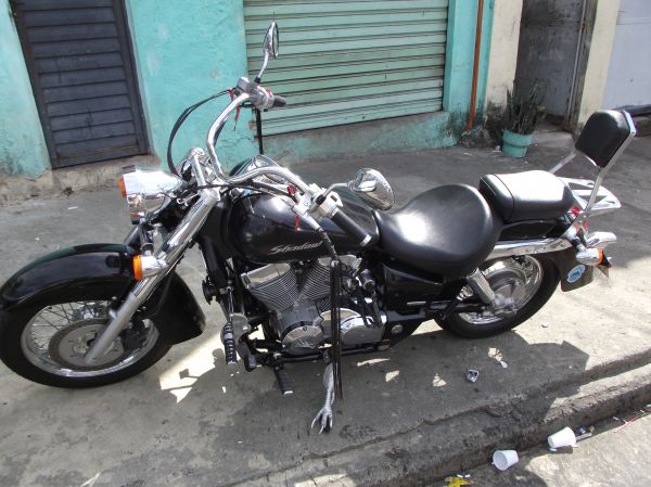 HONDA SHADOW 750